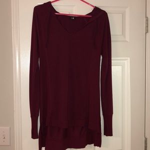 Burgundy pullover